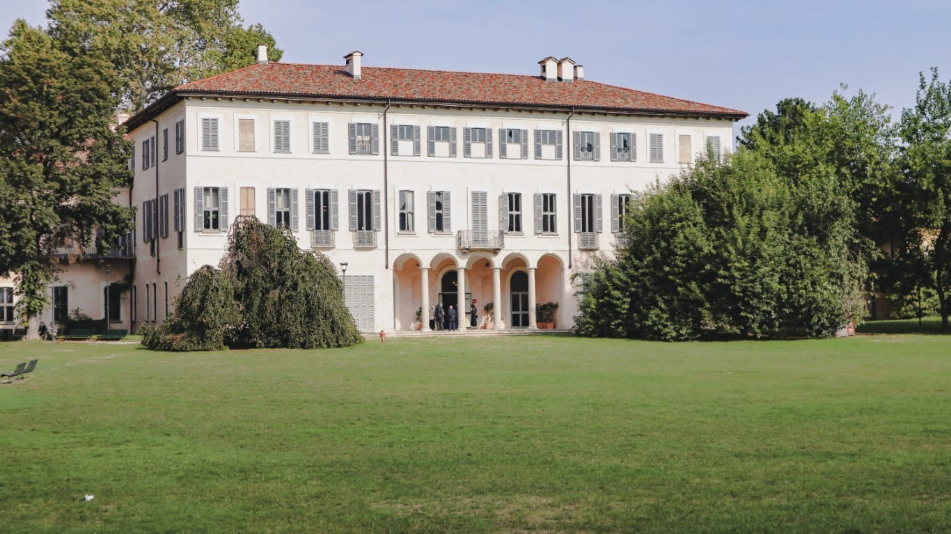 Villa litta palace milan italy (1)